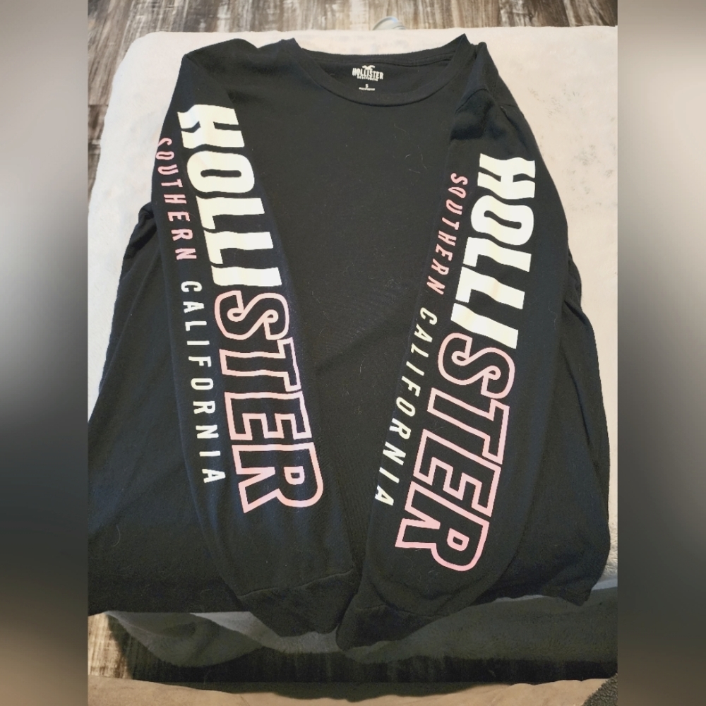 Black Hollister szS longsleeve